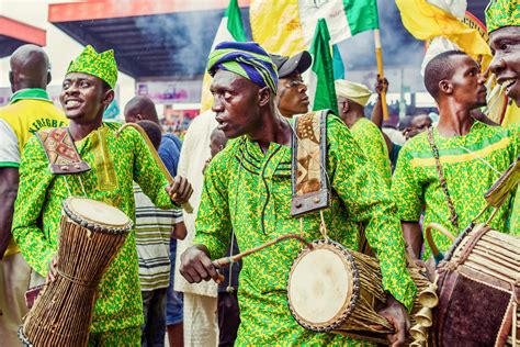 A Volta da Diáspora Nigeriana: Celebrando a Cultura e o Legado Através do Festa de Arte